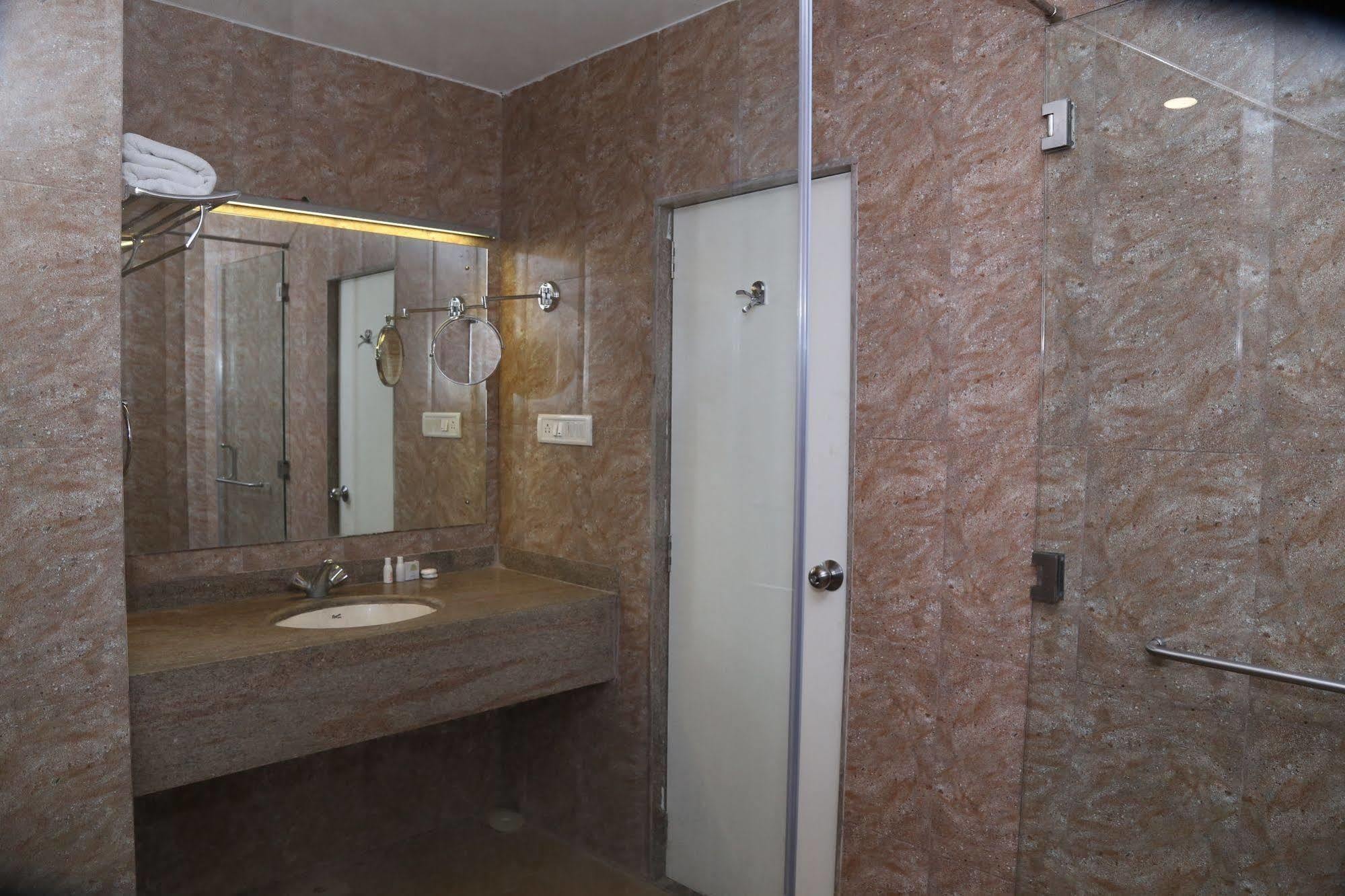 Panoramic Resort Panvel Karnāla Zewnętrze zdjęcie